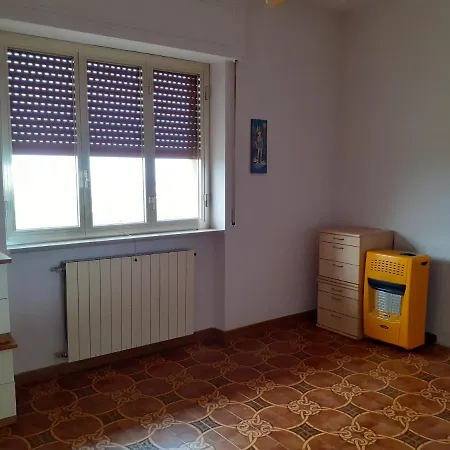 Holiday home Casa Vacanze Tra Mare E Monti